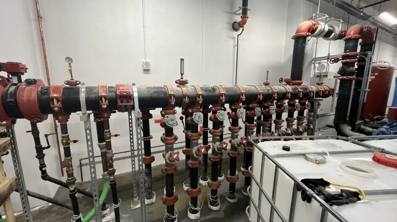 Utsc-geothermal-pipe-system